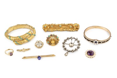 Lot 42 - A collection of jewellery, comprising an 18ct...