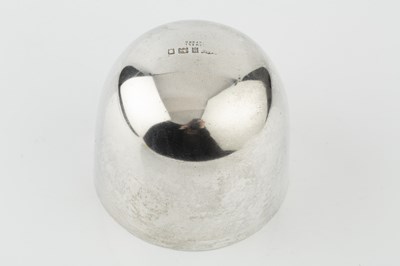 Lot 787 - A George V silver tumbler cup, of plain...