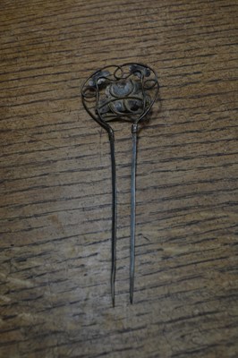 Lot 223 - Collection of kingfisher feather jewellery...