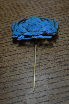Lot 223 - Collection of kingfisher feather jewellery...