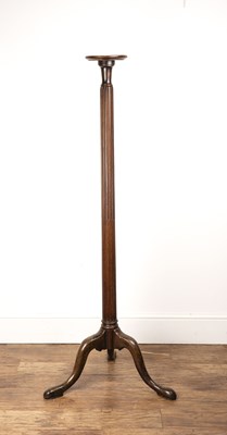 Lot 99 - Mahogany pot stand or torchère 19th Century,...