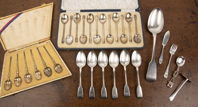 Lot 323 - Collection of various silver to include: an...