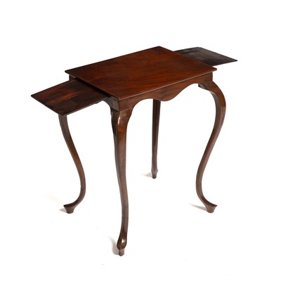 Lot 165 - An early 19th century mahogany occasional...