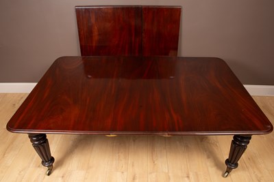 Lot 280 - A Victorian mahogany extending dining table