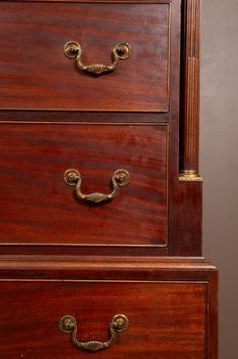 Lot 426 - A George III chest on chest