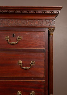 Lot 426 - A George III chest on chest