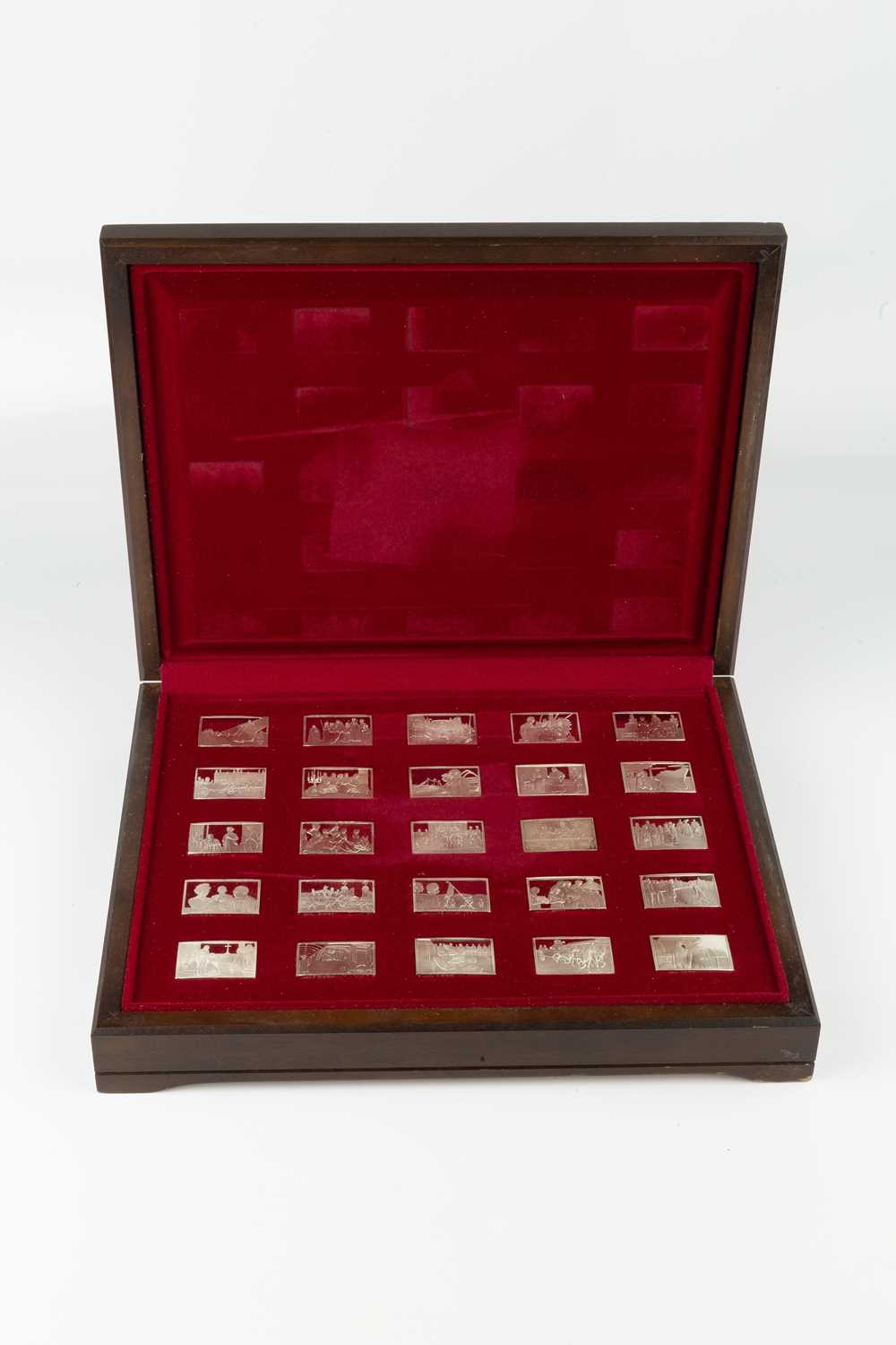 Lot 258 - A set of twenty-five silver 'Elizabeth Our...