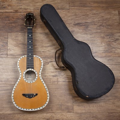 Lot 338 - A De Vekey & Son ukulele 'De Vekey, no 3',...