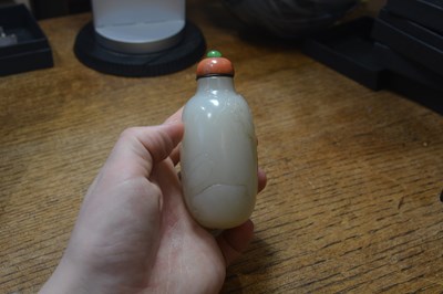 Lot 248 - Nephrite snuff bottle Chinese, 1750-1780 of...