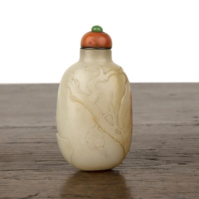 Lot 248 - Nephrite snuff bottle Chinese, 1750-1780 of...