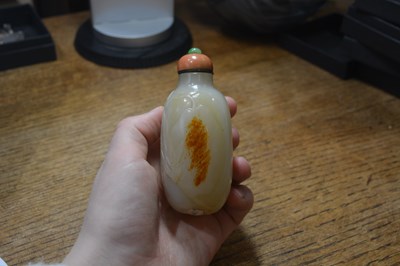 Lot 248 - Nephrite snuff bottle Chinese, 1750-1780 of...