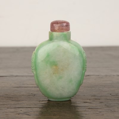 Lot 249 - Green and white mottled jadeite snuff bottle...