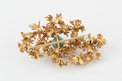 Lot 107 - A 15ct gold and turquoise brooch, centred with...
