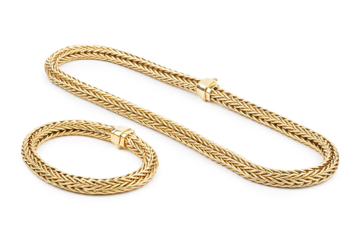 Lot 109 - An 18ct gold ropetwist necklace, and matching...