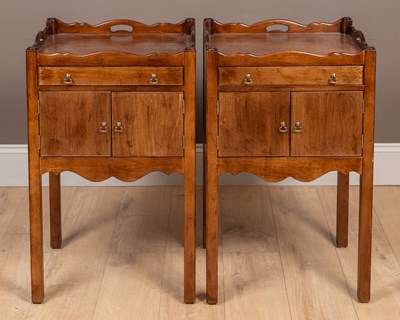 Lot 431 - A pair of Georgian style mahogany bedside cabinets