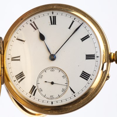 Lot 366 - 18ct gold cased hunter pocket watch the white...