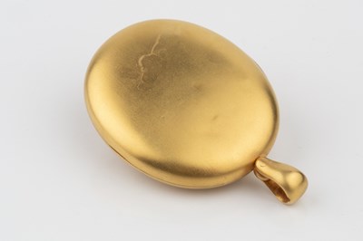 Lot 119 - A mid Victorian oval locket pendant, the...