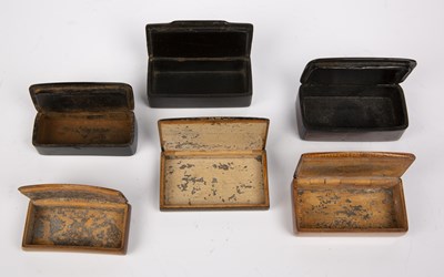 Lot 219 - A group of six 19th century snuff boxes to...