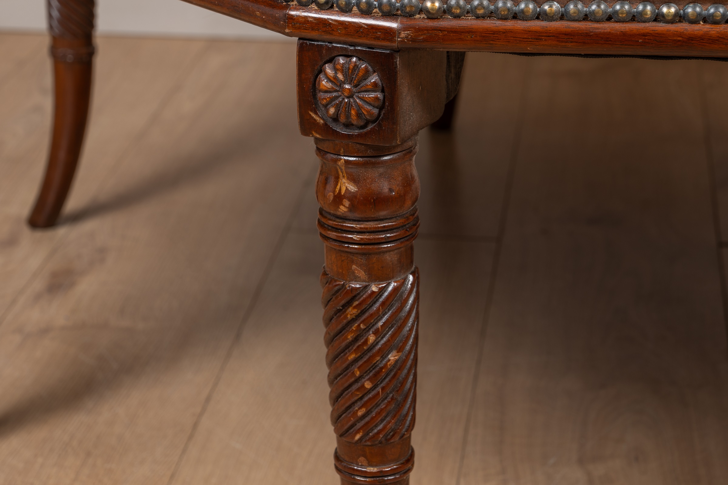 Octagonal Stool Lot 547 - An octagonal stool