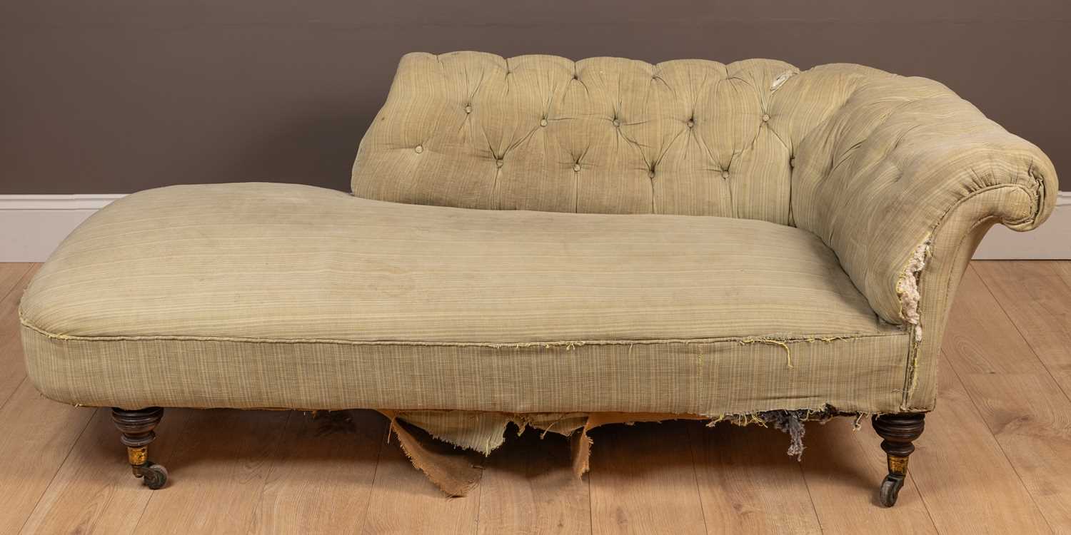 Lot 542 - A Howard & Sons chaise lounge