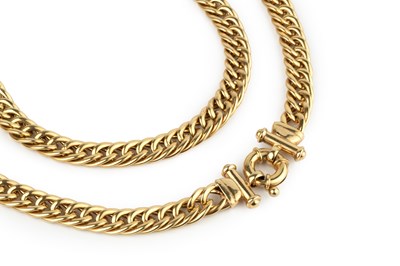 Lot 124 - A 9ct gold hollow curb link necklace and...