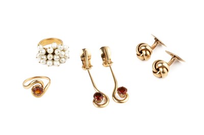 Lot 129 - A pair of 15ct gold knot cufflinks, stamped...