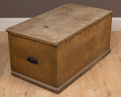 Lot 312 - A Victorian scumbled pine blanket box