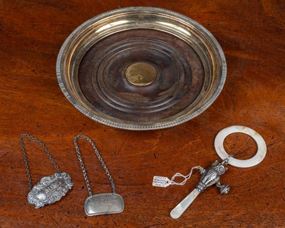 Lot 15 - Four items of silver