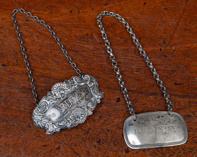 Lot 15 - Four items of silver