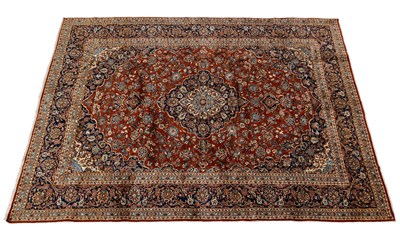 Lot 221 - A modern machine-woven Kashan