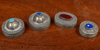 Lot 22 - A collection of silver plated wares