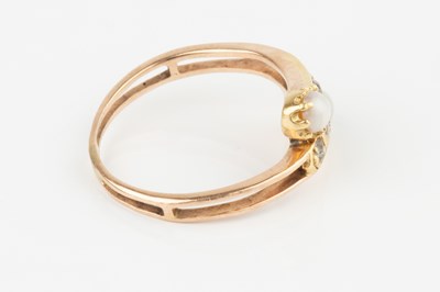 Lot 142 - A diamond and split pearl dress ring, of...