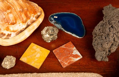 Lot 406 - A collection of minerals, samples and pottery...