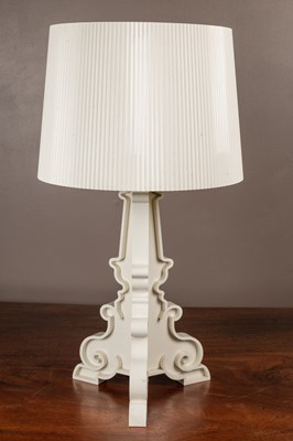 Lot 160 - A Carter white table lamp of Italianate form