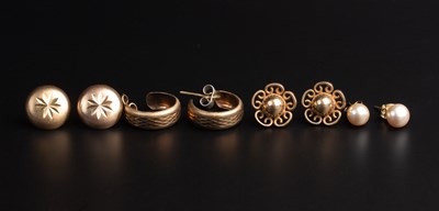 Lot 36 - Four sets of earrings