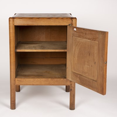Lot 390 - Gordon Russell (1892-1980) An oak...