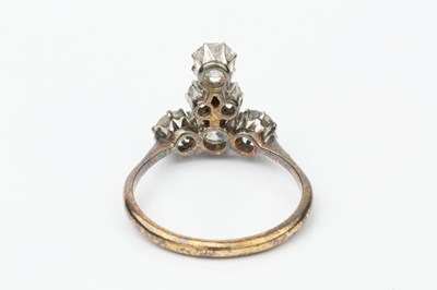 Lot 146 - A diamond cluster ring, set with four...