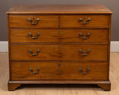 Lot 257 - A Georgian style mahogany chest of drawers