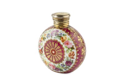 Lot 539 - A late 19th century French porcelain scent...