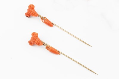 Lot 162 - A suite of carved coral jewellery, comprising...