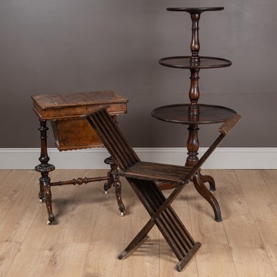 Lot 326 - A collection of three items of furniture