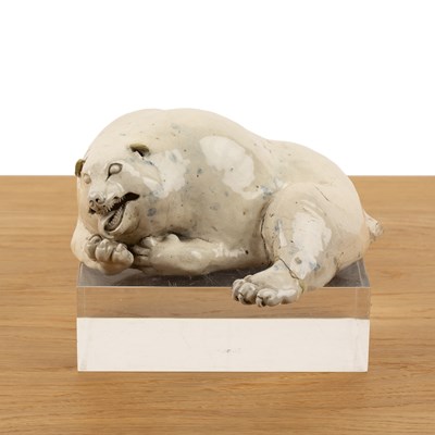 Lot 129 - Porcelain model bear Japanese, 17th/18th...
