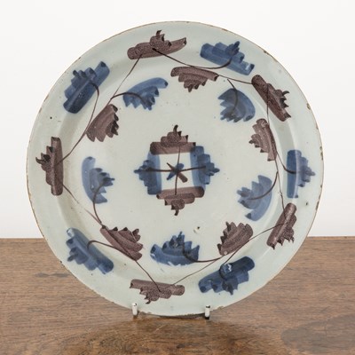 Lot 272 - Delftware plate 18th Century, painted in...