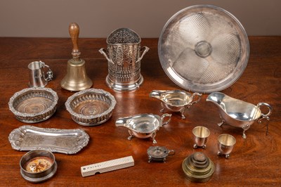 Lot 376 - A collection of silver plated wares