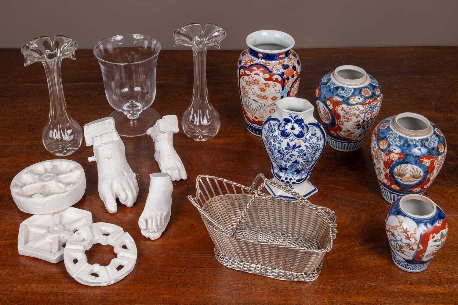 Lot 395 - A collection of various objects