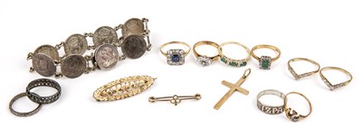 Lot 192 - Group of jewellery consisting of: six 9ct gold...