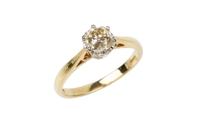 Lot 227 - A diamond solitaire ring, the old brilliant...