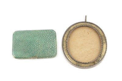 Lot 631 - A George V silver and shagreen inset oval...