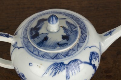 Lot 17 - Blue and porcelain ovoid teapot Chinese, 18th...