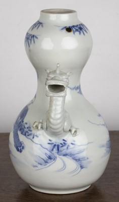 Lot 18 - Blue and white porcelain double gourd teapot...